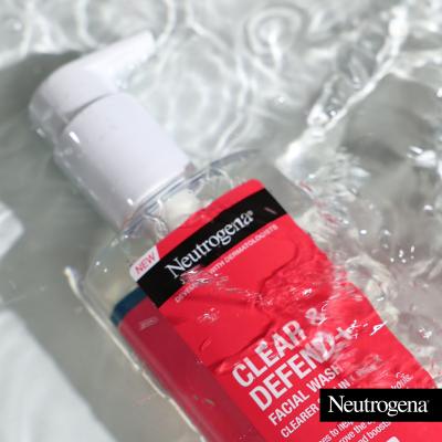 Neutrogena Clear &amp; Defend+ Facial Wash Gel detergente 200 ml