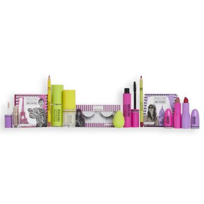 Makeup Revolution London Emily In Paris 12 Jours De Paris Advent Calendar Pacco regalo ombretto 3 pz + mascara 1 pz + spugnetta trucco 1 pz + spray fissante 1 pz + rossetto 2 pz + base trucco 1 pz + ciglia finte 1 paio + matita labbra 2 pz